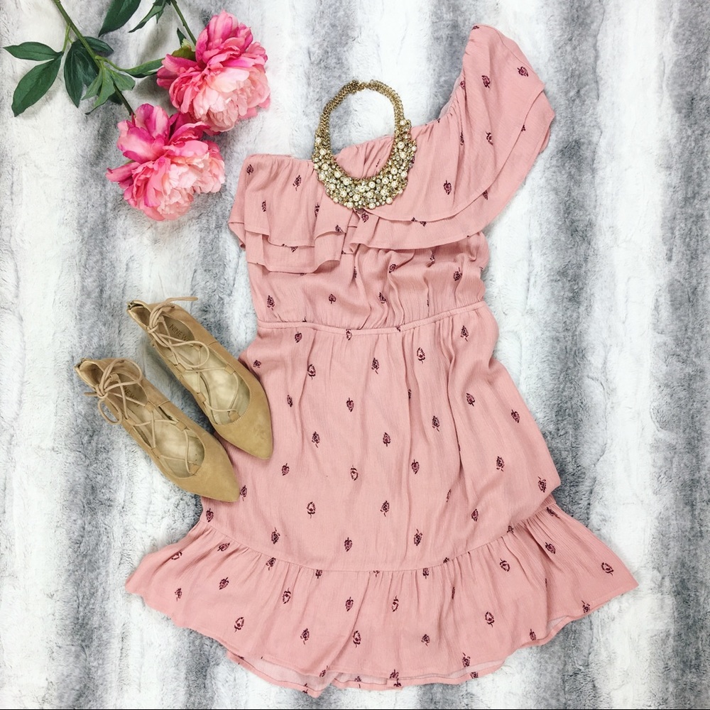 mossimo • one shoulder ruffle dress